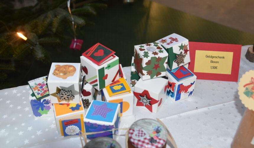 Die Schüler*innen bringen uns in Weihnachtsstimmung – Unser Adventsbasar